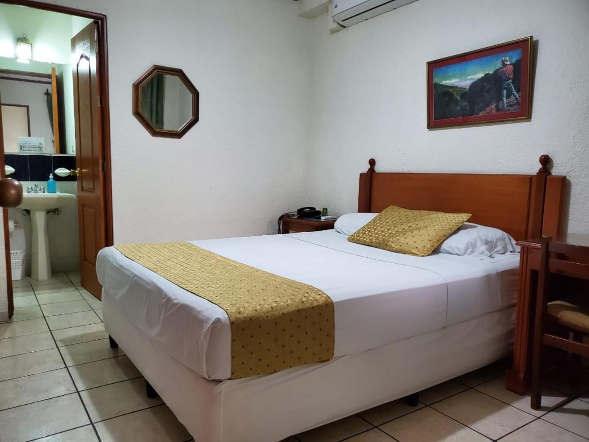 Hotel Villa Serena Escalon San Salvador Zewnętrze zdjęcie