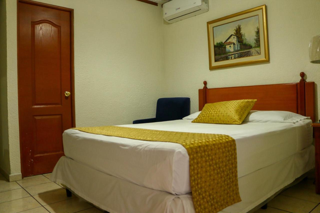 Hotel Villa Serena Escalon San Salvador Zewnętrze zdjęcie