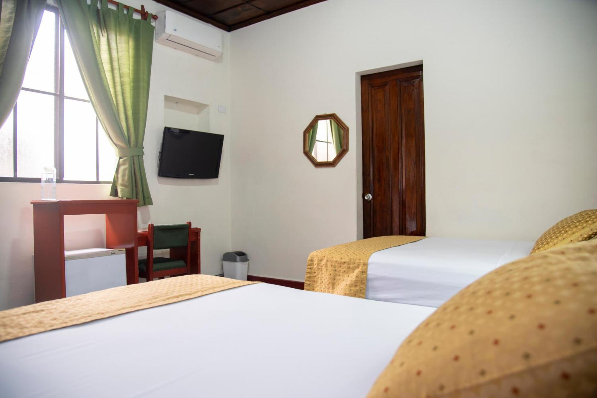 Hotel Villa Serena Escalon San Salvador Zewnętrze zdjęcie