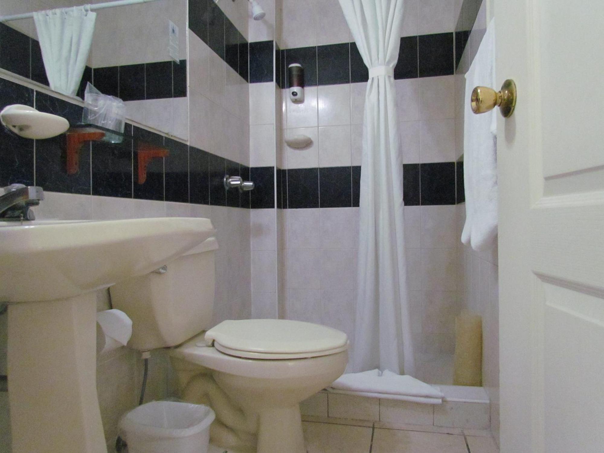 Hotel Villa Serena Escalon San Salvador Zewnętrze zdjęcie