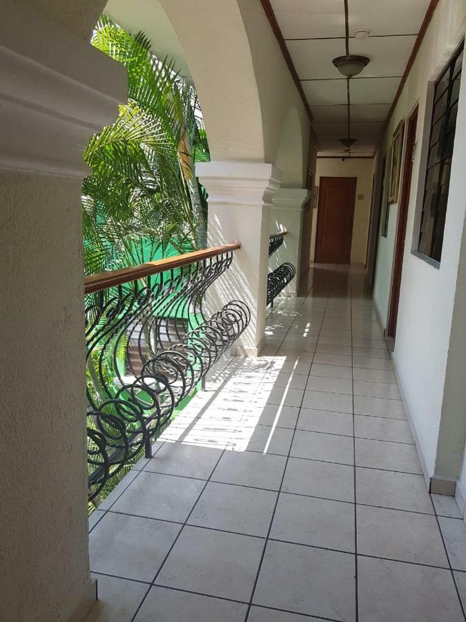 Hotel Villa Serena Escalon San Salvador Zewnętrze zdjęcie